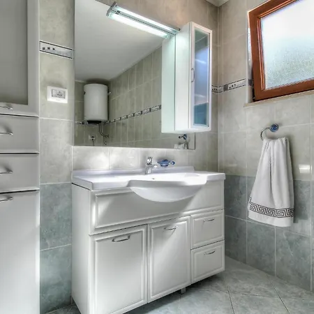 Vittoria Tatil Evi Buje