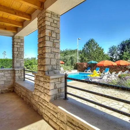 Vittoria Tatil Evi Buje